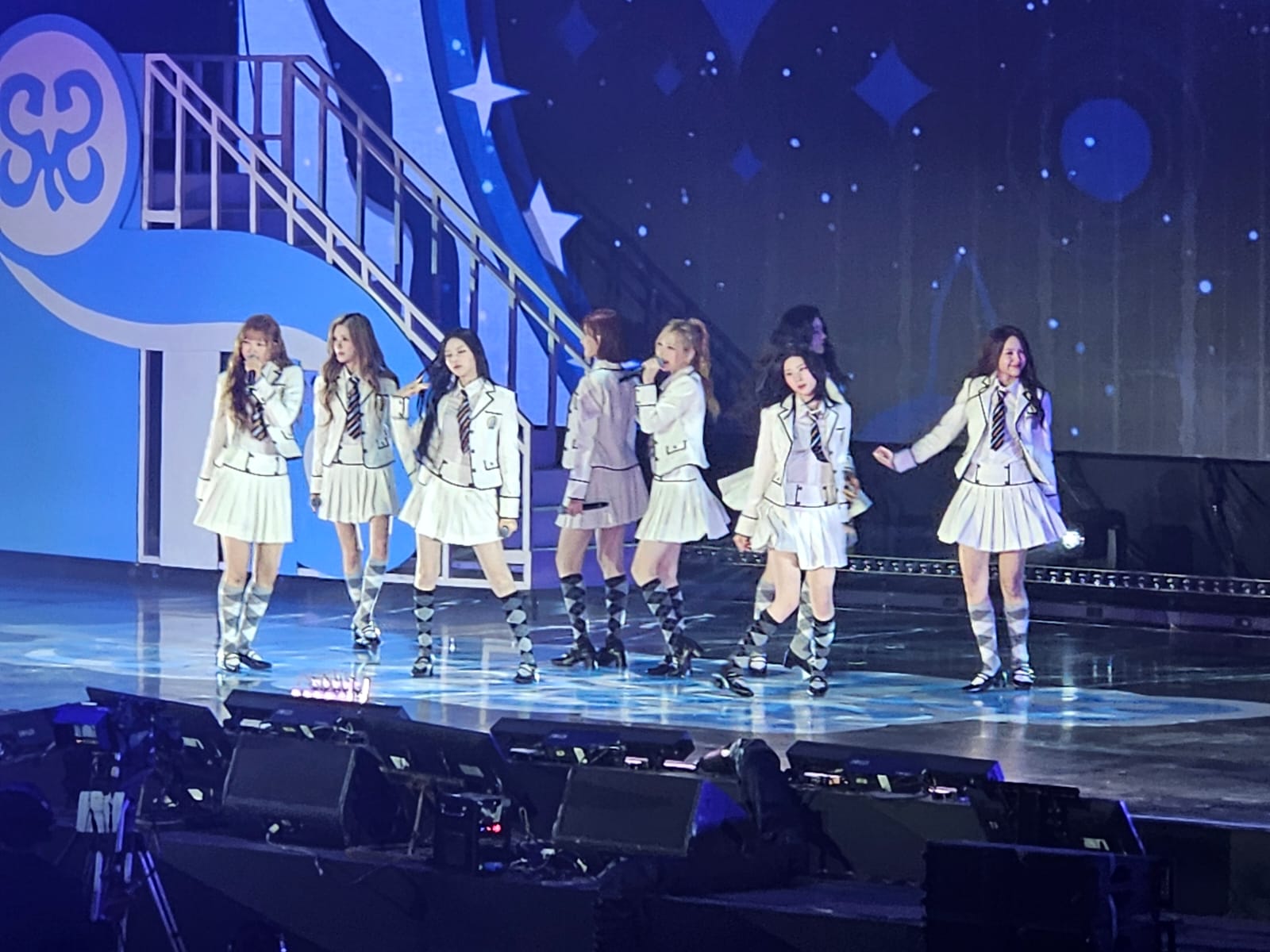 hearts2hearts jakarta fanmeeting carmen