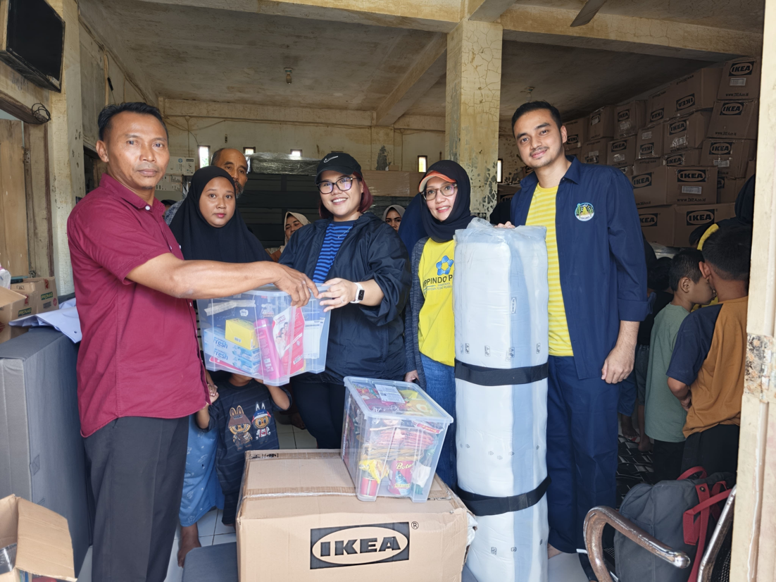 ikea donasi banjir